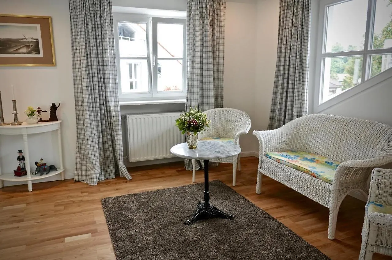 Cityhome Starnberg 0*,